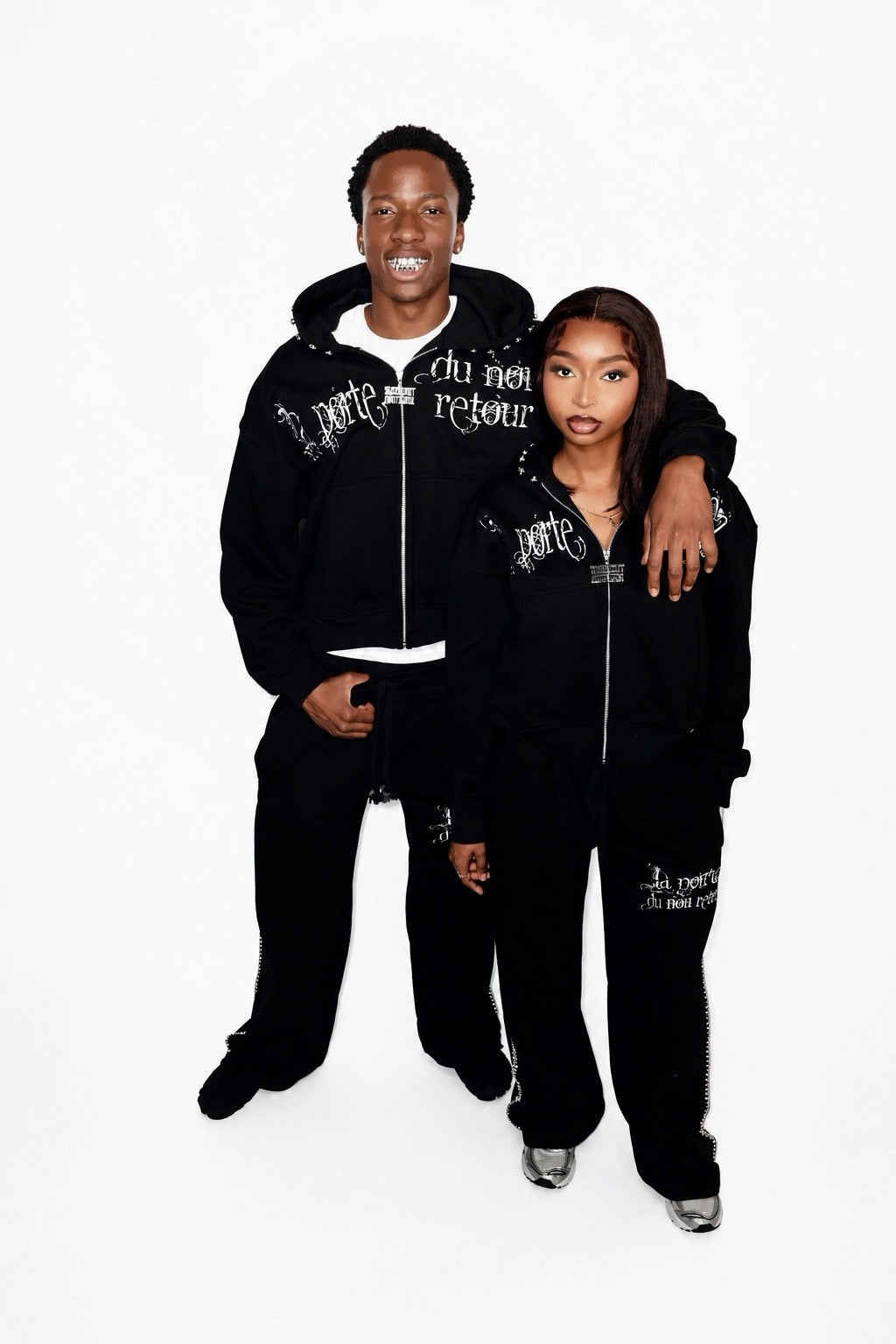 Black Sweatsuit 𝓛𝓪 𝓡é𝓼𝓲𝓵𝓲𝓮𝓷𝓬𝓮