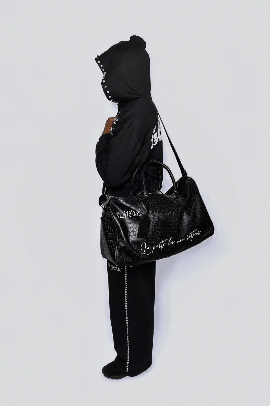 Black Sweatsuit 𝓛𝓪 𝓡é𝓼𝓲𝓵𝓲𝓮𝓷𝓬𝓮